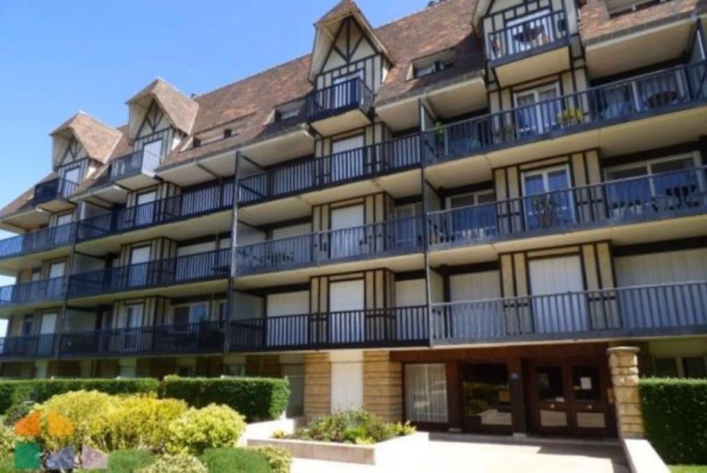 Studio Cosy Bord De Mer Et Centre Ville Pour 4Pers Deauville Eksteriør bilde